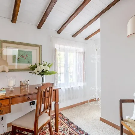 Villa Rio Delle Fate, A Fairytale Along The Stream In Vorno, Lucca Capannori